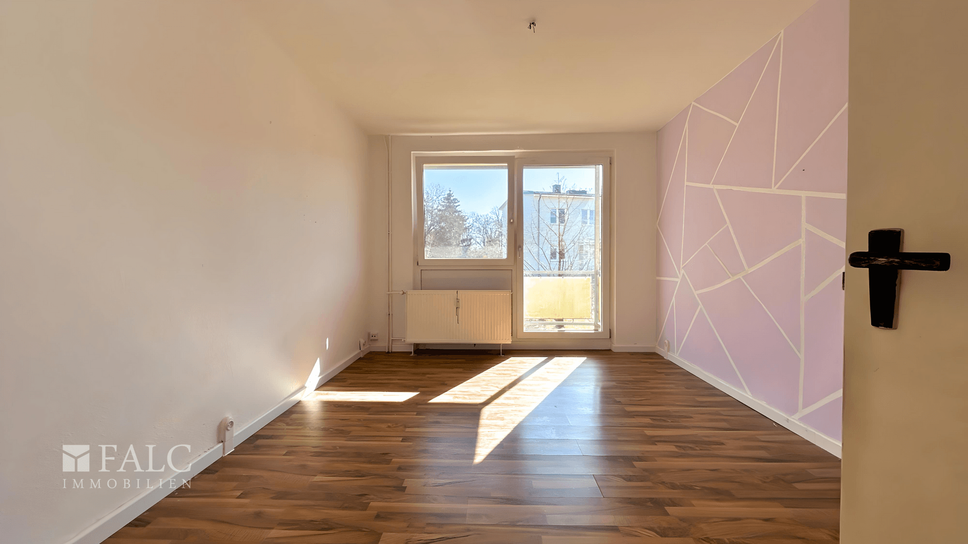 Wohn- _ Schlafzimmer